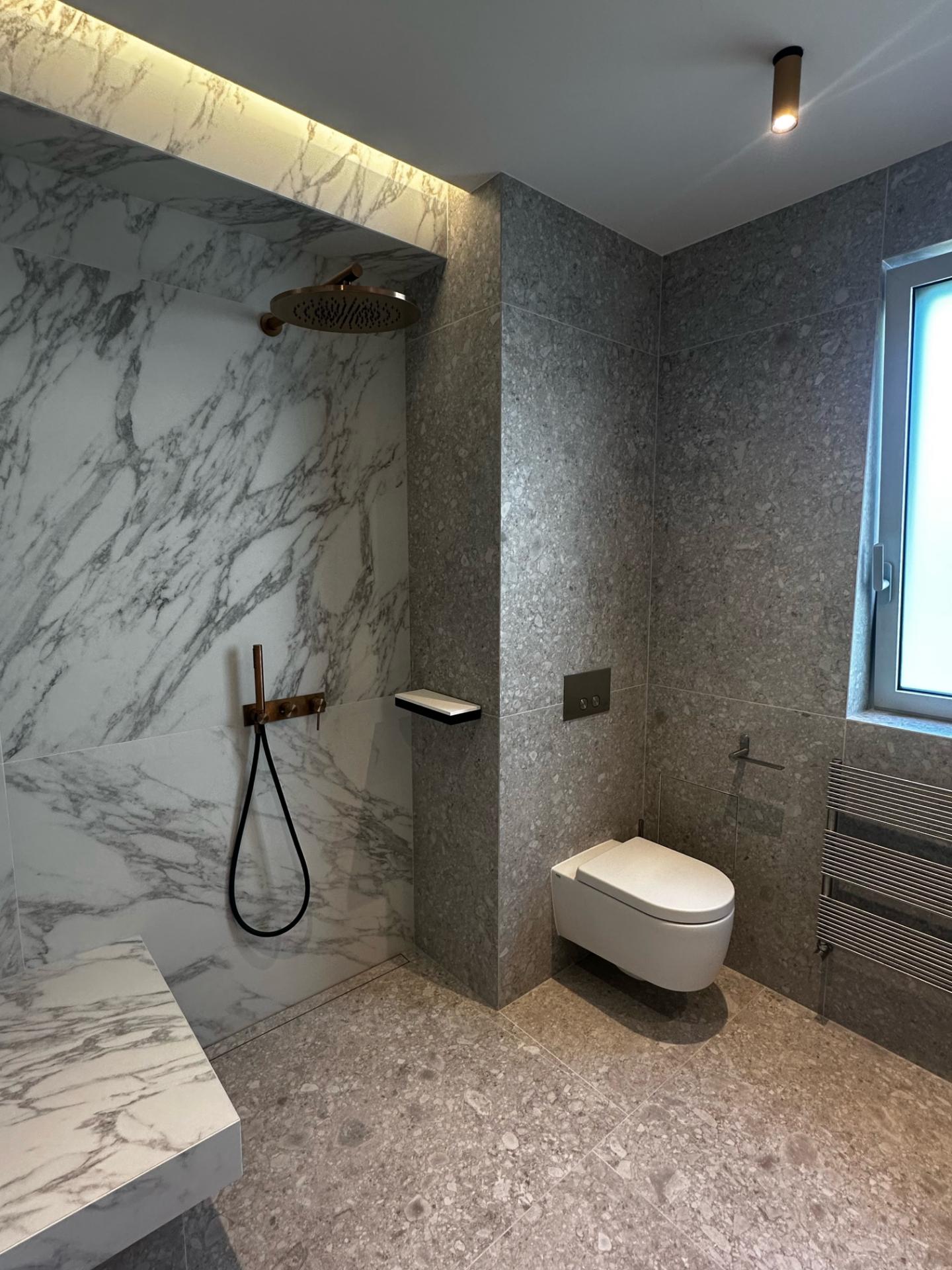 R&eacute;alisations Surface Cr&eacute;ation : Salle de Bain Cl&eacute; en Main au Rebberg &agrave; Mulhouse Pfastatt